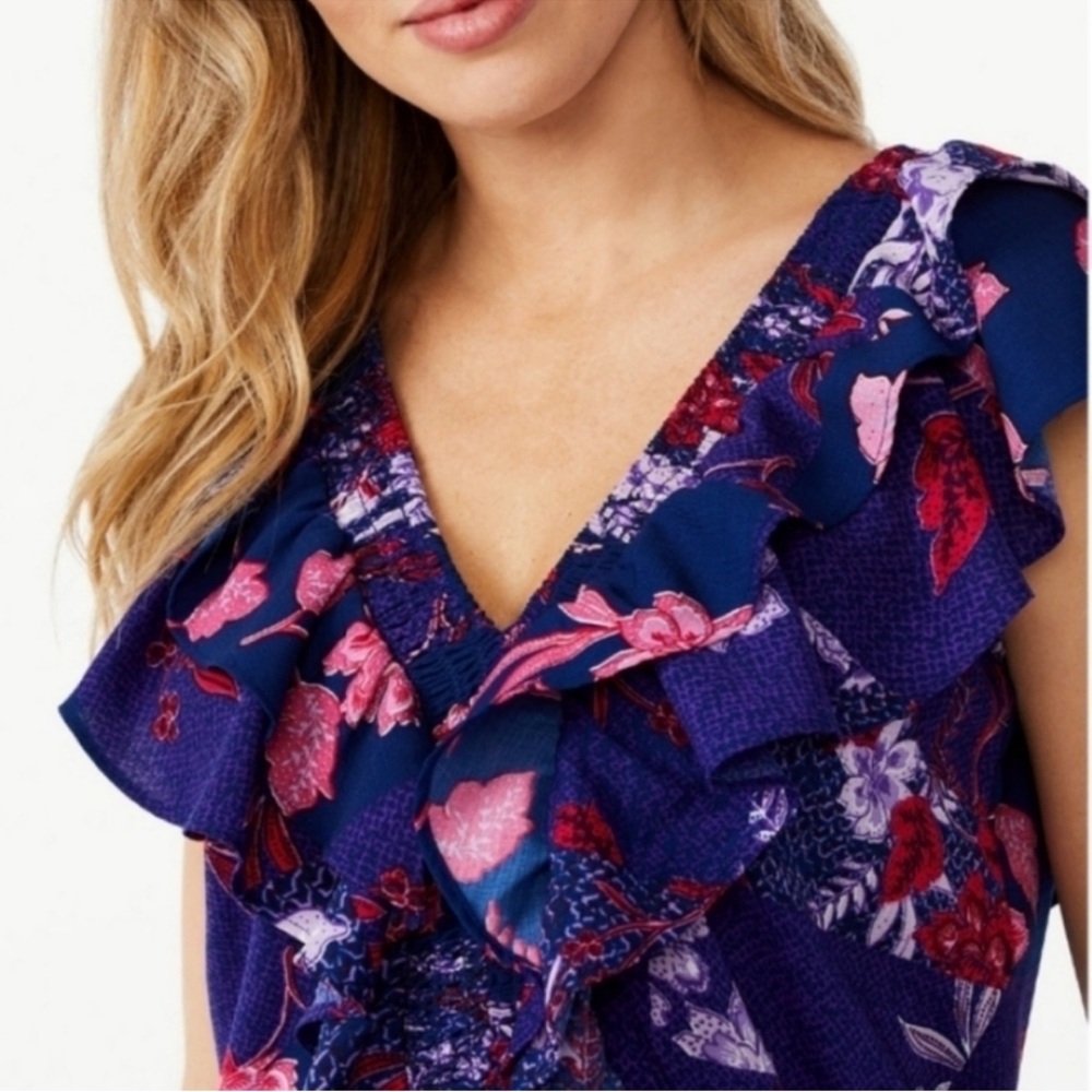 Sofia Jeans by Sofia Vergara Smocked Ruffle Short Sleeve Top Size L - Picture 6 of 16